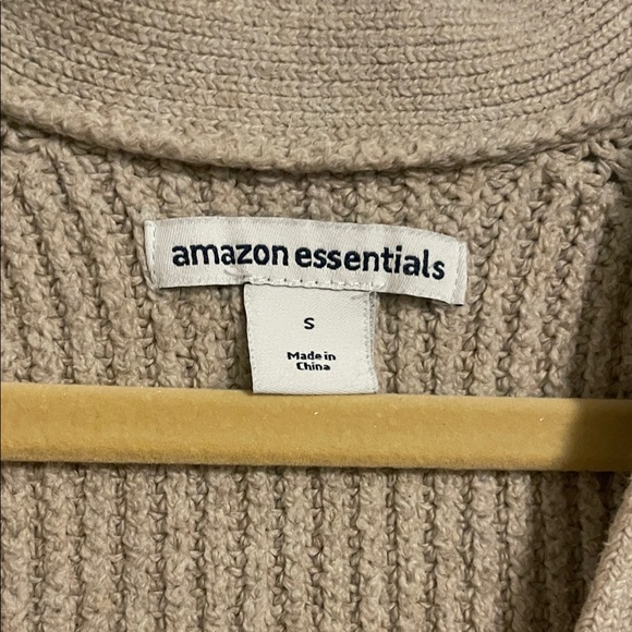 Amazon Essentials Ribbed V-Neck Button Cardigan - Beige - Picture 5 of 8